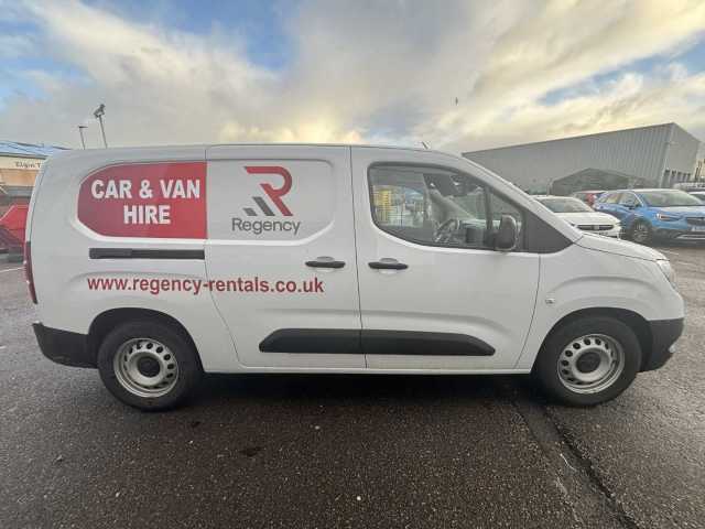 2023 Vauxhall Combo Cargo L2h1 2300 50kwh Dynamic
