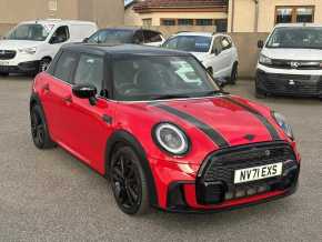 MINI HATCHBACK 2021 (71) at Moravian Motors Buckie