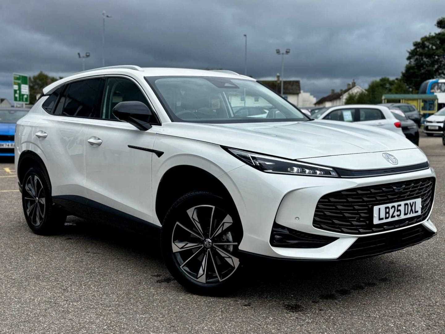 2025 MG Motor UK HS