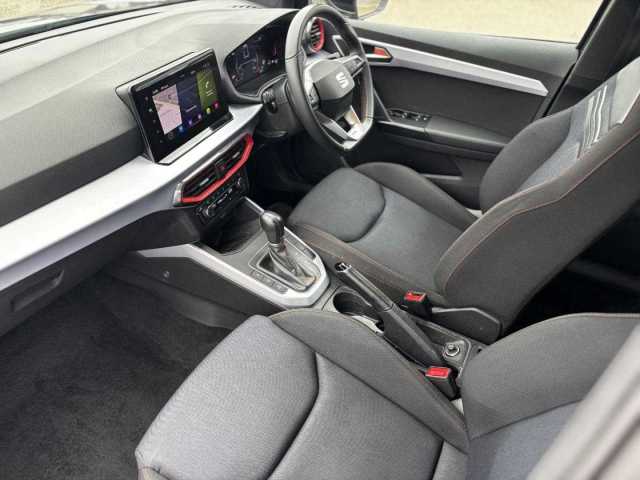 2023 SEAT Arona FR