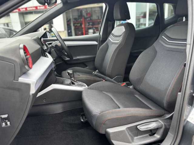 2023 SEAT Arona FR